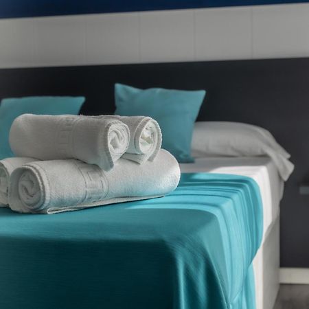 Sunsands Studio Con Balcones 2ºa Playa76 Carihuela Torremolinos Ngoại thất bức ảnh